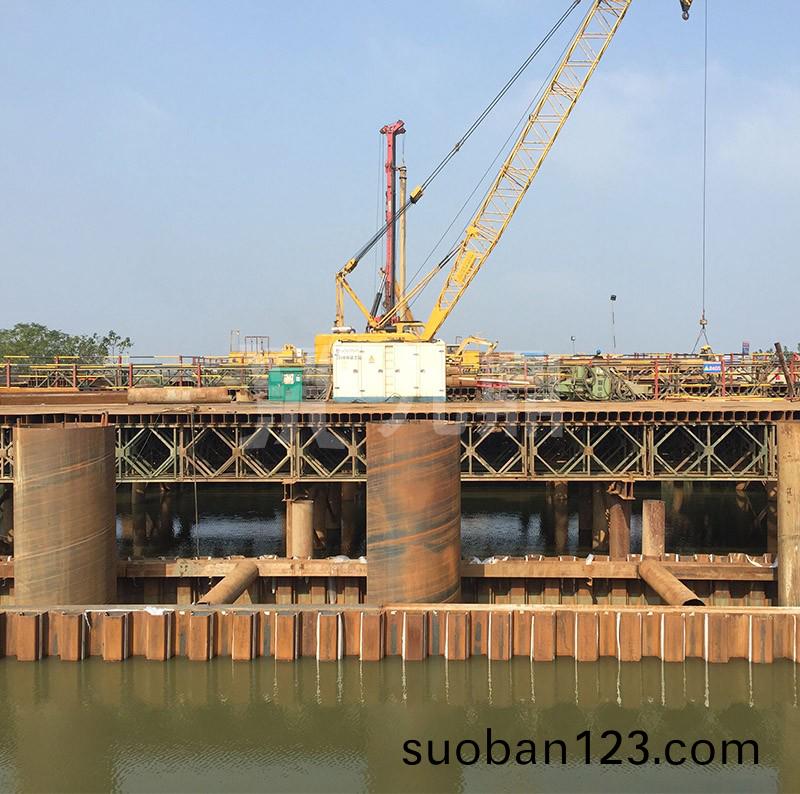 武漢市政路(lu)橋(qiao)-天(tian)河機(ji)場(chang)S9標(biao)段(duan)3鋼平(ping)檯(tai)
