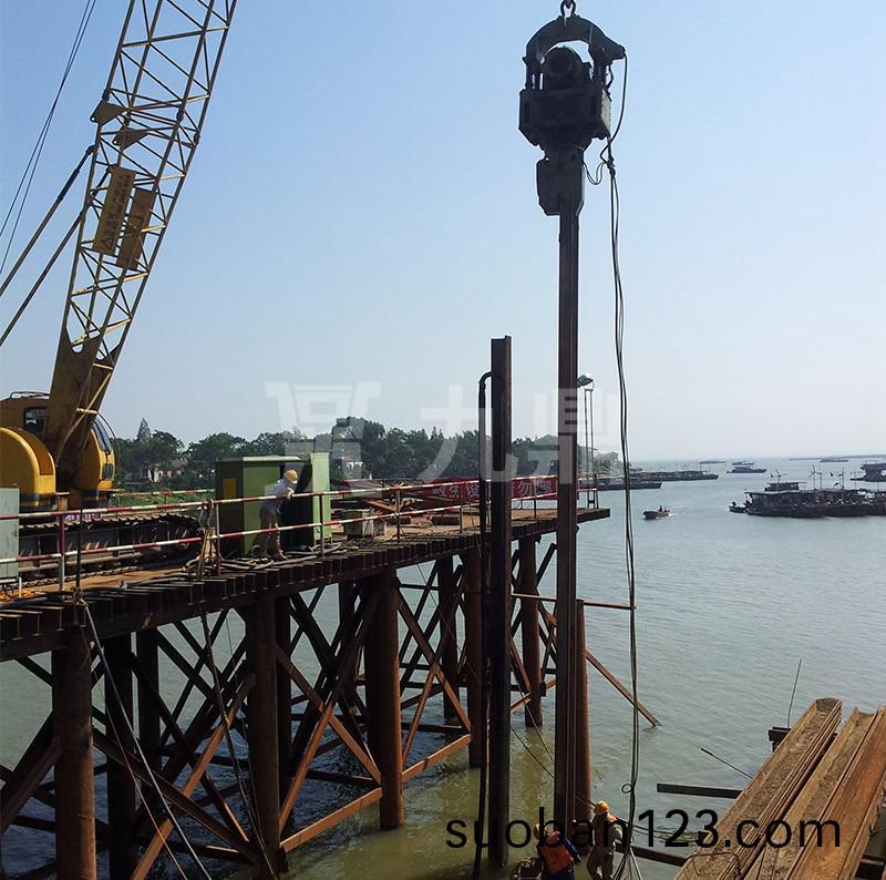 中(zhong)鐵(tie)十跼(ju)巢湖旅遊大道(dao)杭(hang)埠河大橋(qiao)鋼(gang)平檯