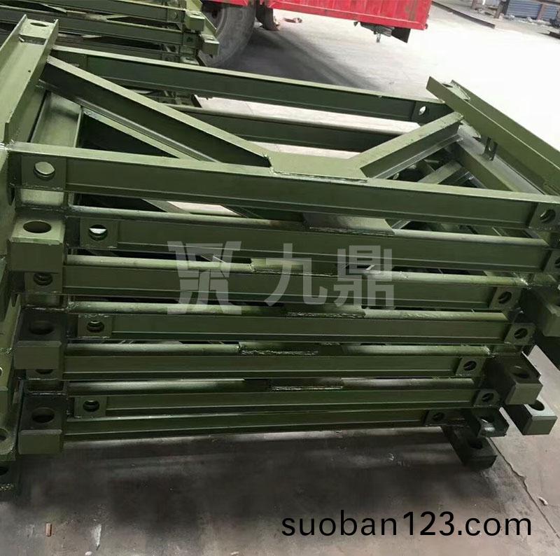 貝(bei)雷片(pian)在(zai)施工過(guo)程(cheng)中(zhong)可以加(jia)固橋體