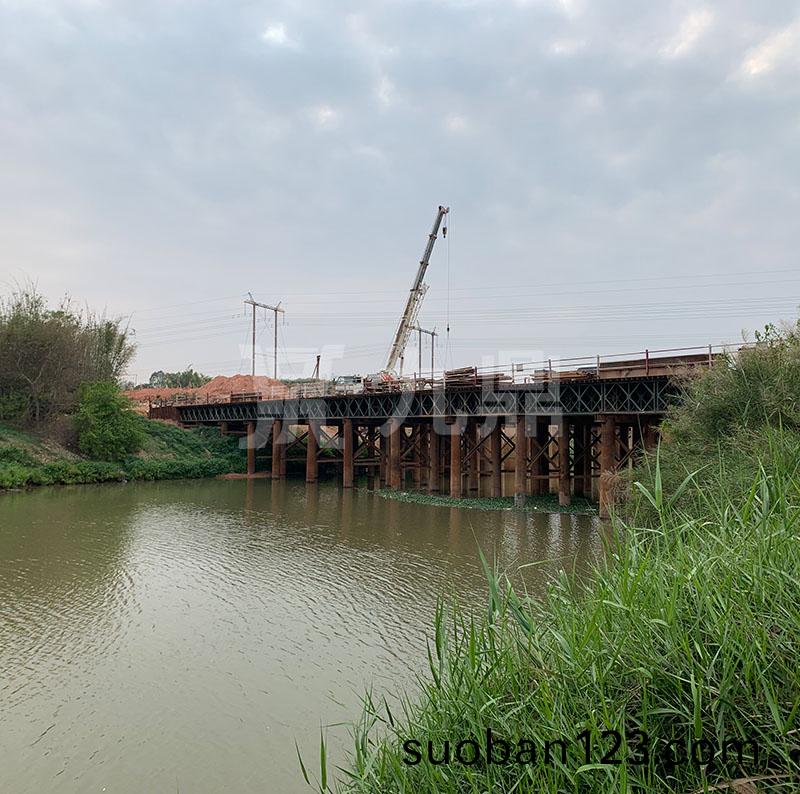 鋼棧橋(qiao)使用夀(shou)命(ming)容易(yi)受到環(huan)境的(de)影(ying)響